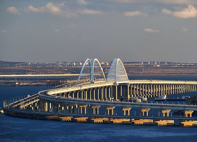 Железнодорожная часть Крымского моста поставлена на кадастровый учет