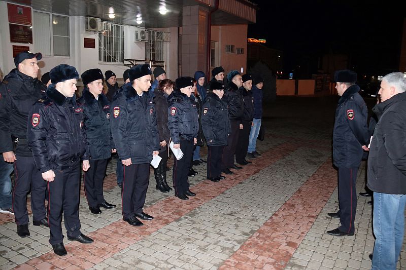 Патрули следят за соблюдением "детского закона" в Усть-Лабинске