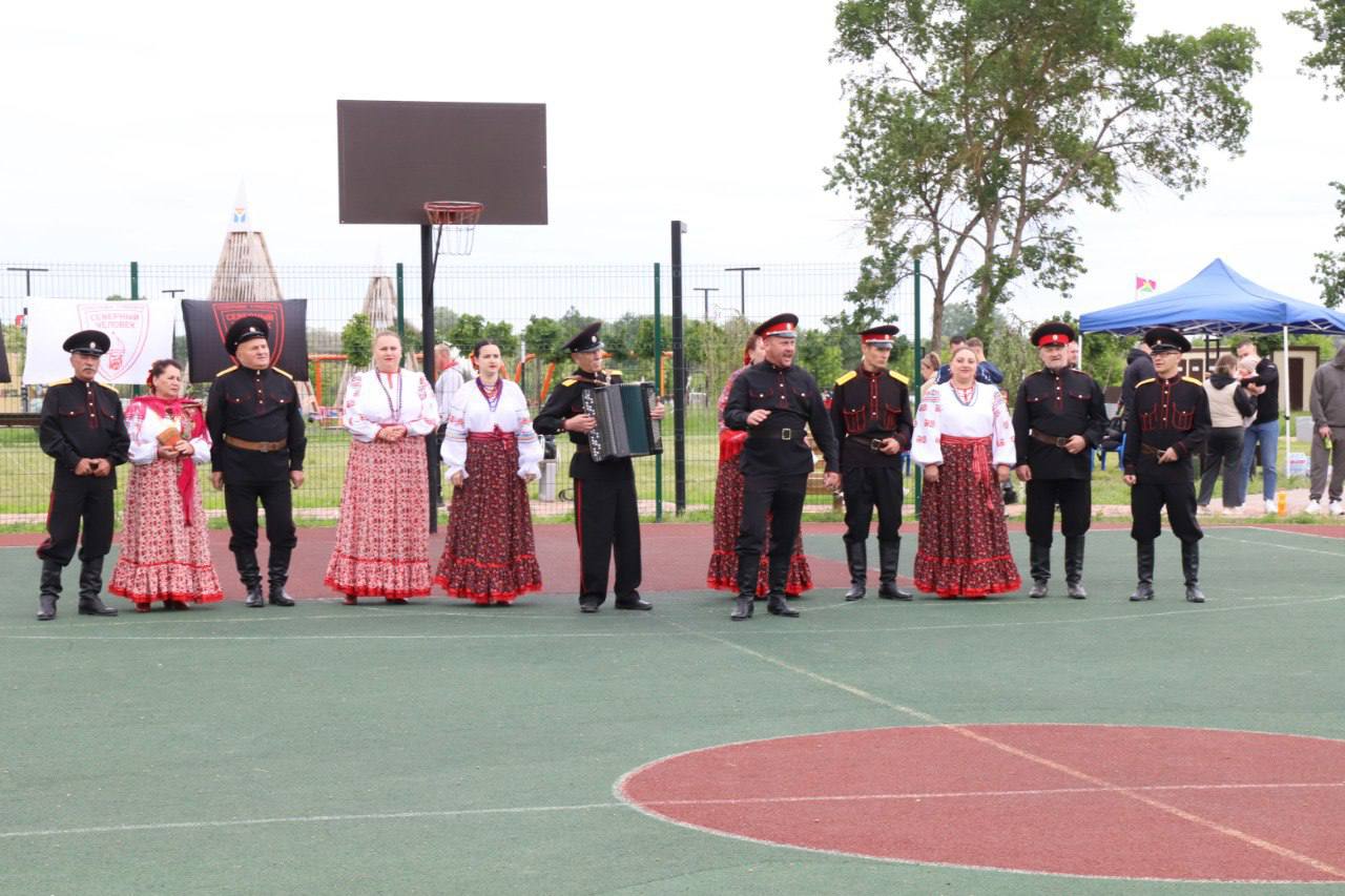 Объединением «Северный человек» была проведена открытая тренировка по кикбоксингу у озера Копытце.