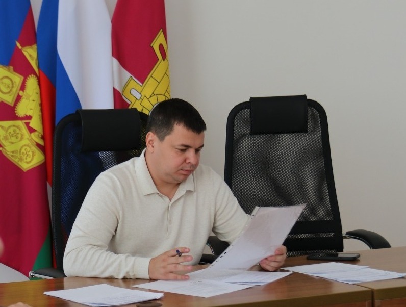 Глава города Дмитрий Смирнов