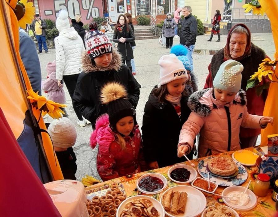 В Усть-Лабинске отпраздновали Масленицу