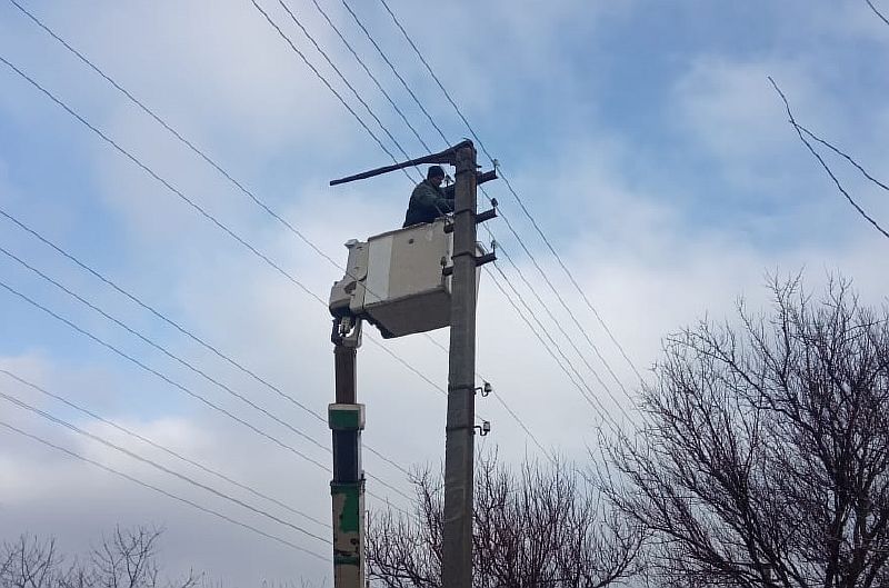 Работы по освещению улиц Усть-Лабинска ведутся полным ходом