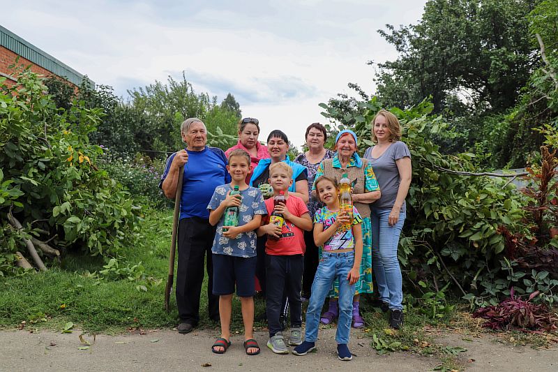 Квартальные восточного микрорайона провели субботник