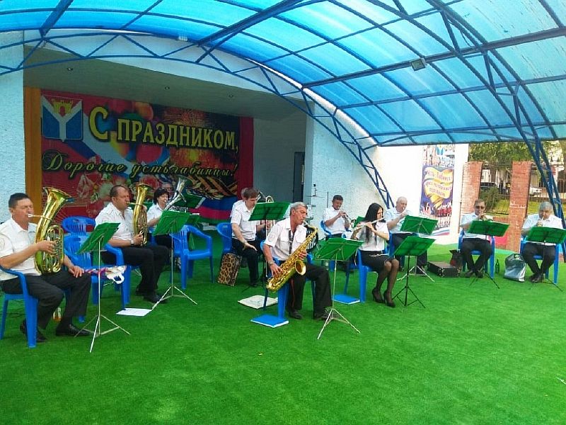 Мой город в сиреневом цвету