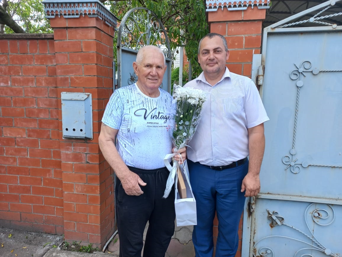 Почетный житель города - Виталий Петрович Иванов отпраздновал свой день рождения