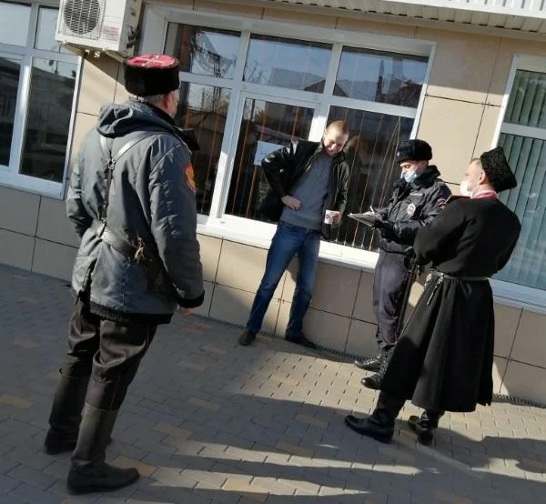 В Усть-Лабинске продолжается мониторинг общественных мест