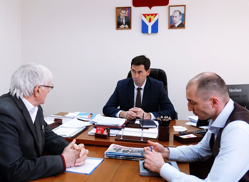 Совещание по вопросам обеспечения инженерной инфраструктурой земельных участков для многодетных семей состоялось в администрации Усть-Лабинска