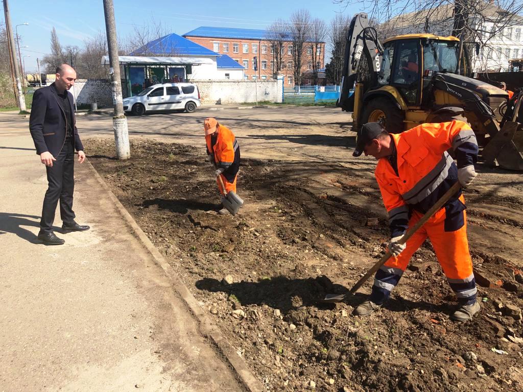 Обустроена стоянка для транспорта