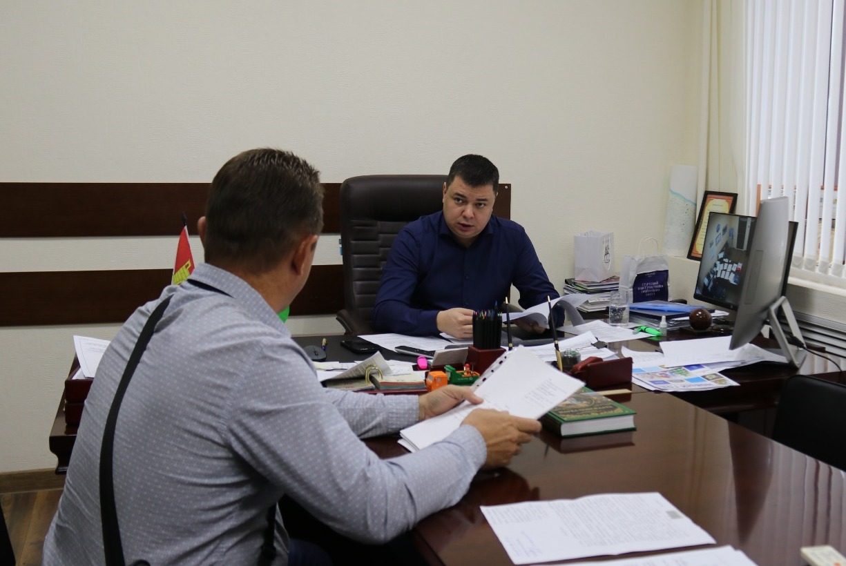 Глава города Дмитрий Смирнов