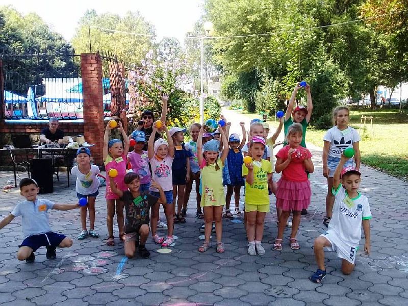 Дети узнали о яблочном спасе и не только…