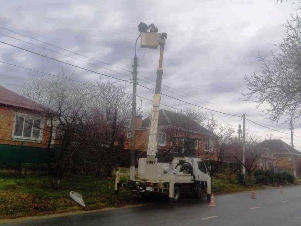 Установлено 20 светодиодных светильников