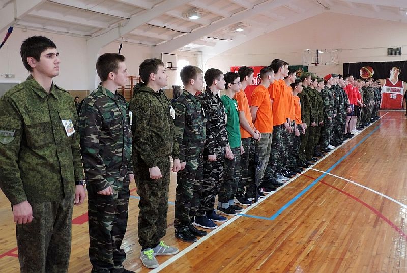 Конкурс "А ну-ка, парни!" прошёл в городском спорткомплексе "Олимп"