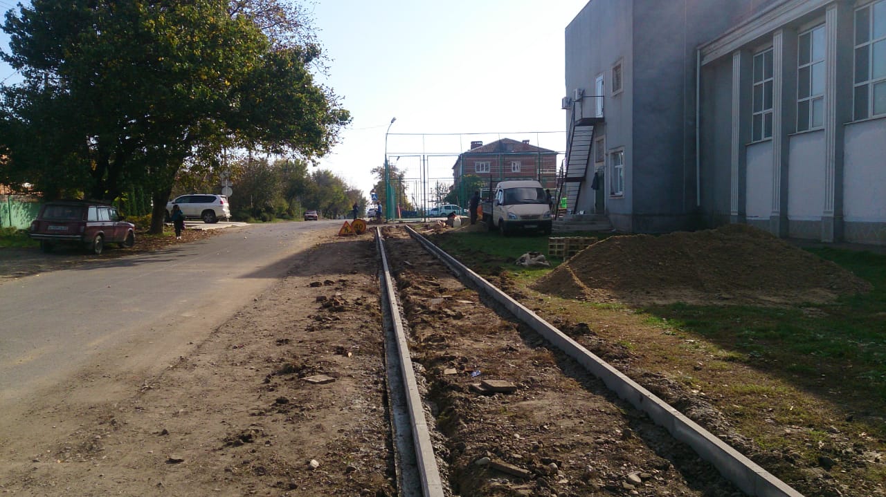 Работы по ремонту тротуара