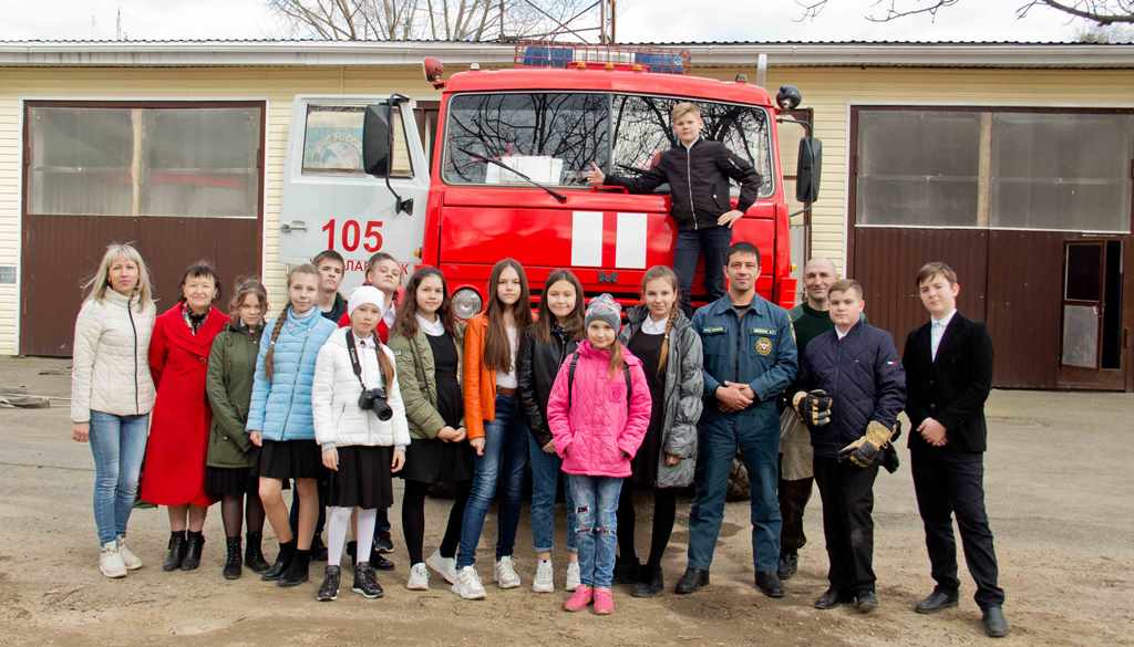 Знакомство со спасателями. На экскурсию в пожарную часть.