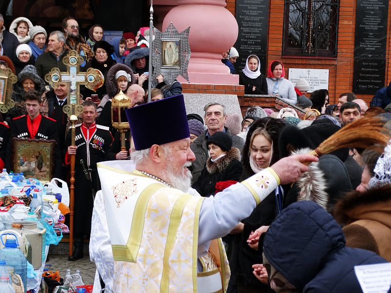Более трех тысяч человек приняли участие в праздновании Крещения в Усть-Лабинске