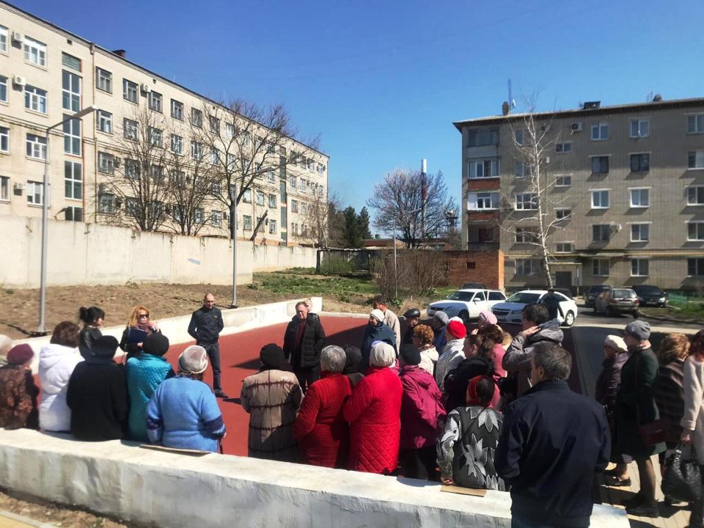 Решаем вопросы на сходах граждан