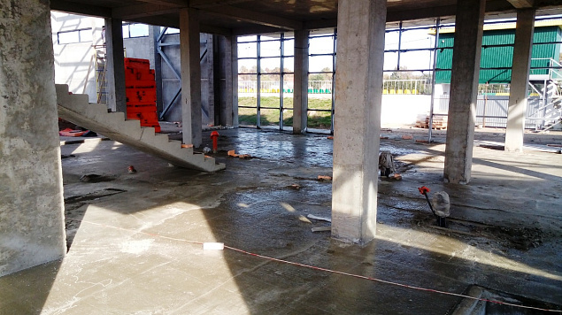 В городе Усть-Лабинске на стадионе «Кубань» продолжается строительство Центра спортивных единоборств