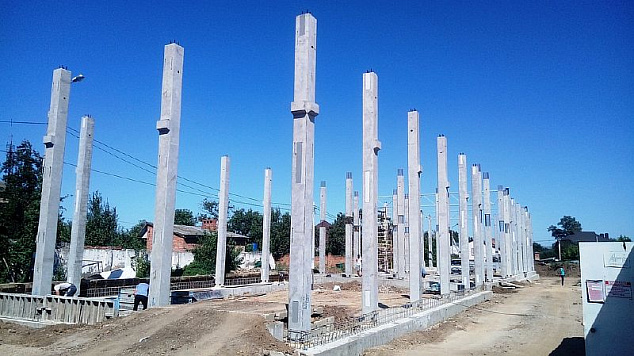 Центр спортивных единоборств: установлены несущие колонны