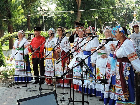В выходные в городском парке