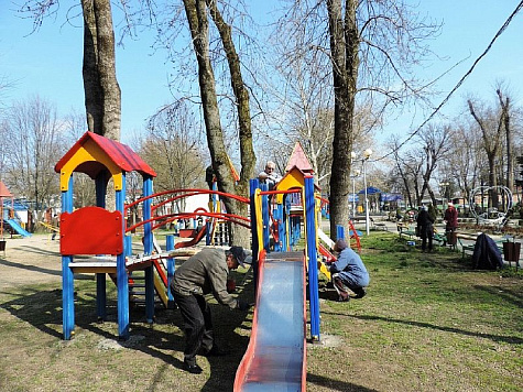 Субботники к открытию сезона