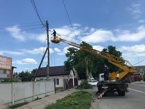 Проводятся работы по устранению последствий непогоды.