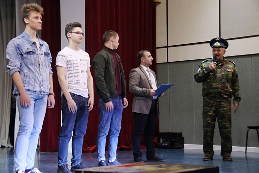 День призывника отпраздновали в городском Доме культуры