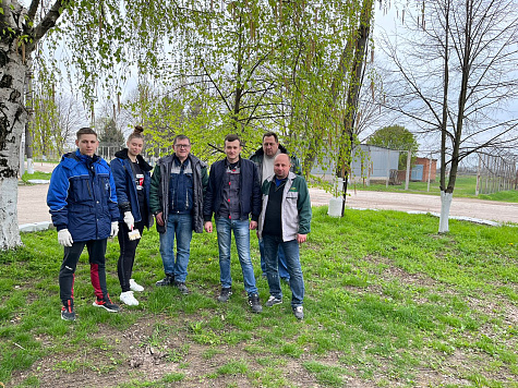 Сотрудники сахарного завода "Свобода" провели субботник