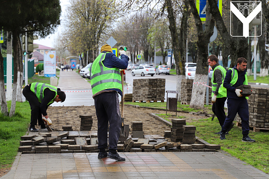 Начаты первые работы по благоустройству ул. Ленина