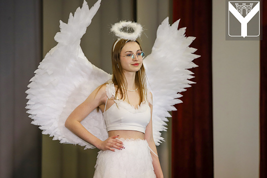 Конкурс "А ну-ка, девушки!"