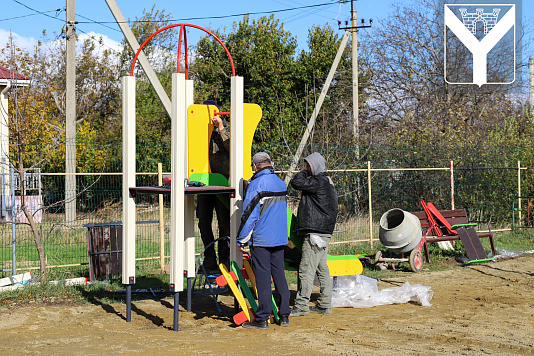 Ремонт детской спортивной площадки "Аленушка"