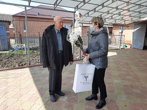 Поздравили Почетного гражданина города