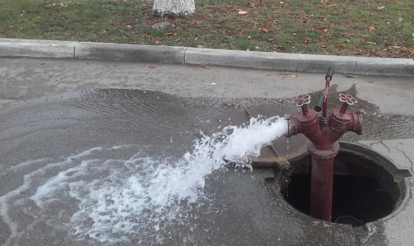 В Усть-Лабинске прошла проверка пожарных гидрантов