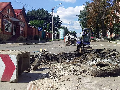 Работы на ул. Октябрьская продолжаются