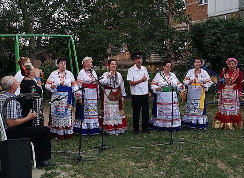 Творческая встреча с народным самодеятельным хором "Любава"