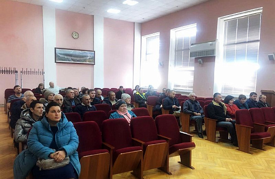 Совещание по вопросам проведения ярмарки выходного дня состоялось в администрации Усть-Лабинска