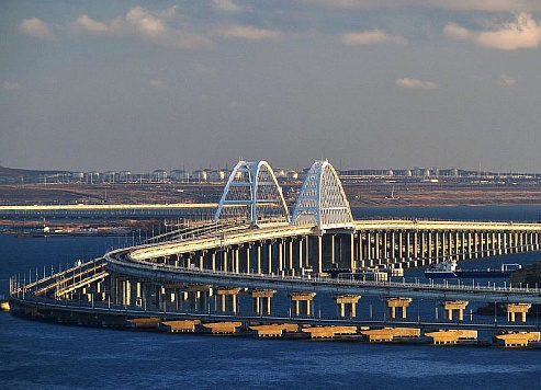 Железнодорожная часть Крымского моста поставлена на кадастровый учет
